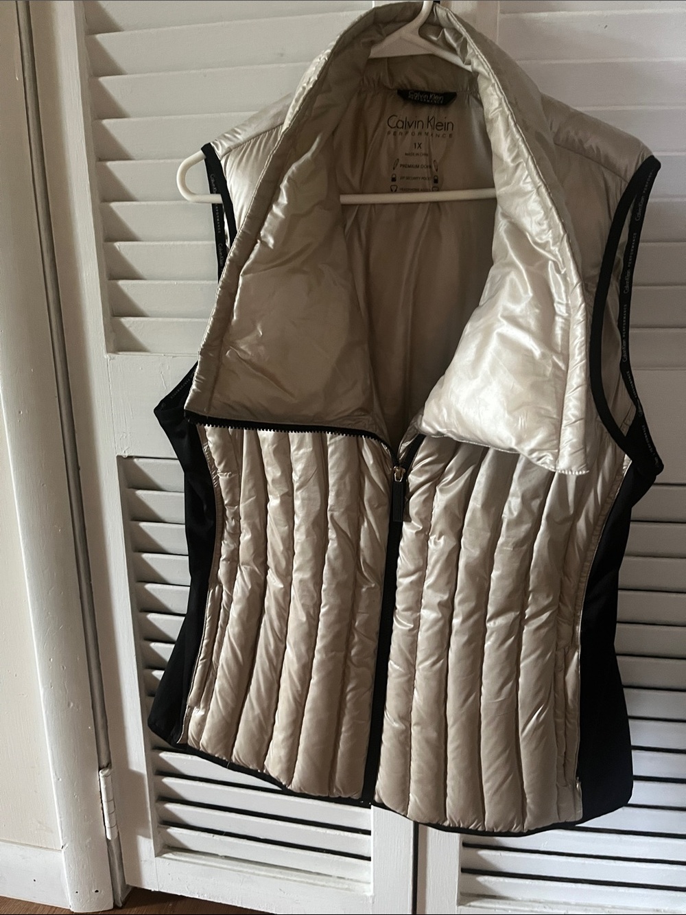 Calvin Klein Quilted Puffer Vest in Cream with Black Side Panels
